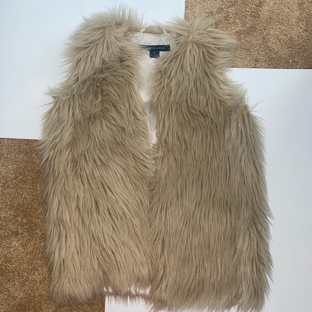 NWOT* Faux Fur French Connection Vest size 2